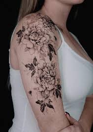 Tatoo henna tatoo art get a tattoo body art tattoos new tattoos small tattoos tatoos dr dr. 23 Floral Tattoo Artists You Should Follow On Ig