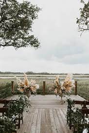 10 Dreamy Wedding Ceremony Locations In Charleston Sc A Lowcountry Wedding Blog Magazine Charleston Savannah Hilton Head Myrtle Beach Charleston Wedding Venues Wedding Ceremony Location Outdoor Wedding Venues