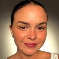 Clara Colin's Instagram, Twitter & Facebook