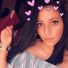 Amber Oliva's Instagram, Twitter & Facebook