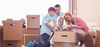 Removalist — uk rɪˈmuːv(ə)lɪst / us rɪˈmuvəlɪst noun countable word forms removalist : Removalists Geelong Affordable Movers Crichton Removals