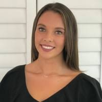 Danielle Jenkins — Reviews & Property Sales