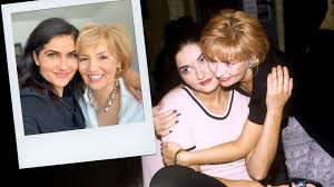  videó beállítása teljes képernyős lejátszásra. Interju Varga Izabellaval Es Abraham Edittel Nlc Hu