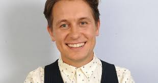 Take That's Mark Owen looks very different after retro…