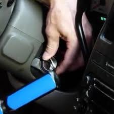 Although those who actually own a vehicle know that having a car goes miles beyond that. Mercedes Benz Key Fob Not Working How To Get Car Key To Work Again Locksmith Lion Naples Fl