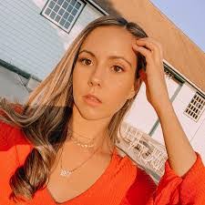 Rose Allison's Instagram, Twitter & Facebook