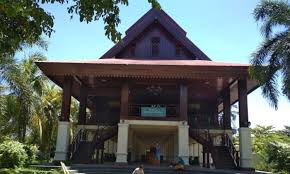 2 Rumah Adat Khas Gorontalo Celebes
