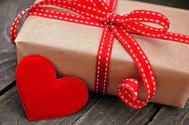 10 Great Gifts To Give Your Nigerian Boyfriend For Valentine S Day Zikoko Valentine's day gift ideas for him in nigeria.