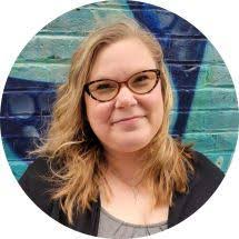 Sarah Beier's Instagram, Twitter & Facebook