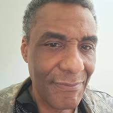 Thank you for your attention to this matter!” is a really WEIRD thing to  say. Dictator Donnie, Apple won't pay the 25% Tariff