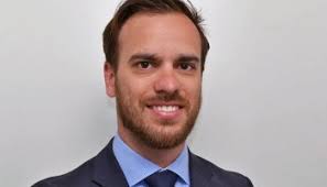 Donauturm: Bank Austria baut auf Freshfields beim Verkauf von Wiener  Wahrzeichen