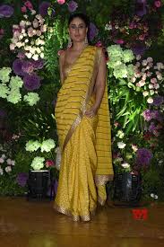 Socialnews Xyz On Twitter Celebrity Dresses Kareena Kapoor Saree Kareena Kapoor Bikini