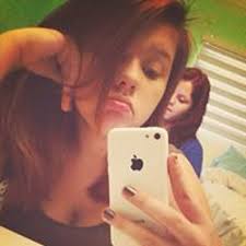 Gracie Dillard's Instagram, Twitter & Facebook