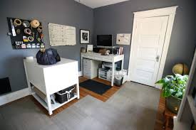 Whether you're shopping for a birthday, christmas, hanukkah, kwansa, or even festivus — you can't go wrong with these fun gifts for people who work from home! The Journey Towards A Perfect Home Office For My Photography Business