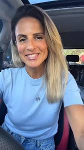 המשקל הוא לא הבעיה שלנו!, גם לא התקיעות במשקל!, האוכל גם הוא לא יודע להיות  בעיה!, הרגשות שלנו ממש לא הבעיה!, הייתכן והבעיה הוא המאבק שנוצר ביחסים עם  האוכל?, ייתכן שהבעיה היא חוסר אמון שהתהווה ביחסים ...