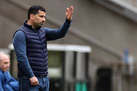 Juli) die mannschaft des fc schalke 04 bei der laufeinheit im trainingslager in mittersill/österreich, am 1. Fc Schalke 04 Trainer Dimitrios Grammozis Kritisiert Eigenes Team Nach Abstieg Scharf