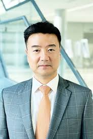 Alex Yoon's Instagram, Twitter & Facebook