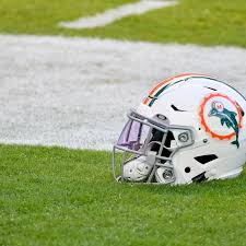 Get the latest news and information on your favorite prospects on cbssports.com. 2021 Nfl Mock Draft Mel Kiper Adds Trades Does It Impact Miami Dolphins The Phinsider