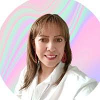 Sandra Daza's Instagram, Twitter & Facebook