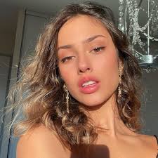 Lou Ann Vecchia On Instagram Im Really Struggling At Caption In 2020 Hair Beauty Makeup Looks Hair Makeup