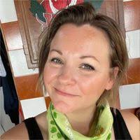 Julia Standish-White