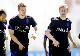 Content used is strictly for research/reviewing purpose. De Ligt Verlaat Training Oranje Met Liesklachten Het Is Afwachten Oranje Ad Nl