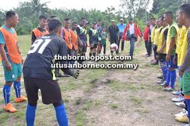 Adapun bola yang dipakai adalah menggunakan ukuran tertentu, tidak asal bola. Rm200 000 Dilulus Bina Padang Futsal Di Kampung Semilang Utusan Borneo Online