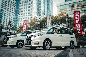Alasan beli nissan serena c27 hws 2019 dibanding toyota voxy, review serena c27 hws indonesia untuk pemesanan, hubungi. Nissan Serena Jadi High Mpv Terbaik Gridoto Award 2019 Lawan Toyota Voxy Gridoto Com