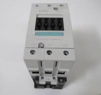 Amazon.com: Siemens 3RT1045-1BB40 Contactor, rated at 80 A, 37 kW with a  coil voltage of 24V DC. Switching Voltage 400 V AC : Industrial & Scientific