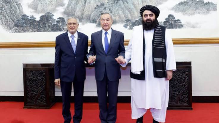China outlines role in Taliban-Pakistan ties after Beijing meeting | Amu TV