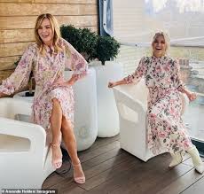 Her daughter recently sparked confusion by claiming simon cowell and lauren silverman had split up. Amanda Holden Brands Herself Mandy Motivator During Home Workout Sound Health And Lasting Wealth