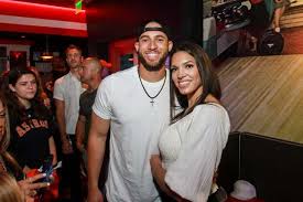 September 18, 1961, in sinking spring, pennsylvania) are conjoined twins. George Springer Wife Parents Height