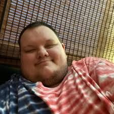 Good morning, a polite reminder that when a famous person dies, it's not  the time to judge their entire life and family