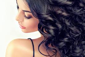 O meglio ancora, con del tè nero, che ne amplificane il riflesso. Capelli Neri I Riflessi E I Colori Migliori Con Cui Dare Risalto A Questa Colorazione Gama Professional