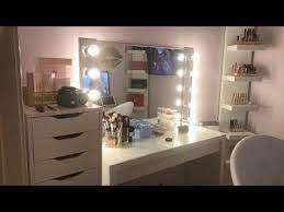 In makeup closet uses a variety of techniques. How To Turn Your Closet Into A Makeup Room My Closet Is My Makeup Room Closet Makeup Room Makeup Room Makeup Rooms