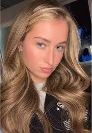 Jordyn Curry's Instagram, Twitter & Facebook