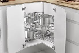Armarios de cocina de diseño de fabricantes internacionales información detallada imágenes con alta resolución cads catálogos. Soluciones Para Acceder A Los Muebles Esquineros De Cocina Casaenorden