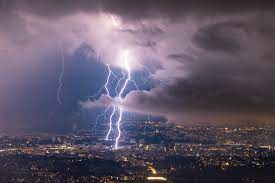 Aussi bien sur le littoral, en plaine et sur les reliefs. Actualites Meteo Bilan Des Orages Du 18 Au 20 Juin 2021 Sur La France 21 06 2021
