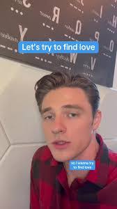 Lila Abraham's Instagram, Twitter & Facebook