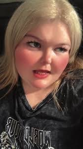 Brittany Faulk's Instagram, Twitter & Facebook