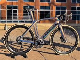 Custom Trek Madone Slr 9 Disc Trek Bikes Coole Fahrrader Fahrrad Design