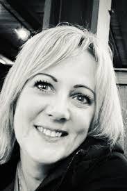 Tara Cavanaugh's Instagram, Twitter & Facebook