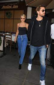 Available in a wide range of styles, colors & fabrics. Scott Disick And Sofia Richie Hold Hands Wearing Matching Black Outfits In Beverly Hills Teen Vogue
