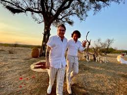 The mcgarry family, linda, pete and son george, joined the show in series two. Gogglebox Stars Renew Their Wedding Vows In Africa The Argus