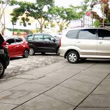 Depot sekar sari atau juga waroeng sekar sari merupakan rumah makan dengan interior nuansa. Rumah Makan Lesehan Pangestu Restoran