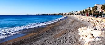 La ville de nice sur les bords de la mer méditerranée. Plage Nice Nice Alpesmaritimes France Beachrex Com