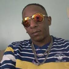 Michael Earlington (@earlington65)