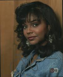 *SAVED BY THE BELL* Lark Vorhees 8x10 Signed BECKETT AUTO LISA TURTLE