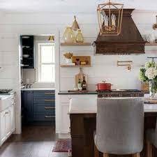 If you're not ready to invest on covering your whole wall or ceiling with boards, maybe applying shiplap on your kitchen island is be enough to achieve the look you want. 75 Beautiful Kitchen With Shiplap Backsplash Pictures Ideas July 2021 Houzz