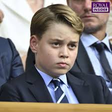 Prince William tipped to make 'big change' to Buckingham Palace after  hundreds of years when he's king 🔽